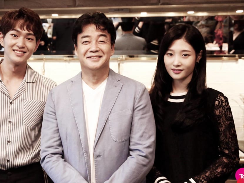 The cast members of Go Go Mr Paik (from left): Onew, Chef Paik and I.O.I's Chawyeon. (Photo: tvN Asia)