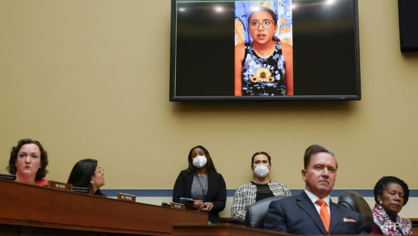 Young survivor of Texas school massacre tells US Congress of day's horror Young survivor of Texas school massacre tells US Congress of day's horror