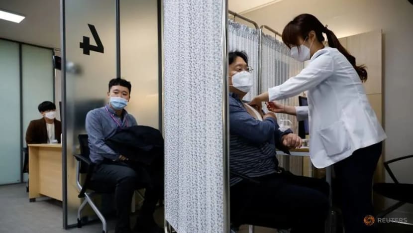 Korea Selatan mula beri suntikan vaksin COVID-19 Pfizer pada 27 Feb