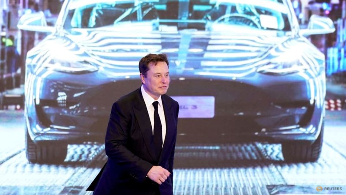 Tesla menghadapi gugatan investor atas tweet Musk tentang penjualan saham 10 persen