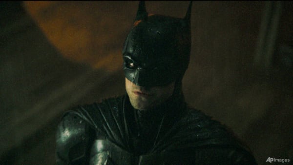 The Batman trailer unveils Robert Pattinson in dark, violent turn - CNA  Lifestyle