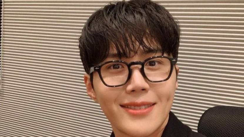 Start-Up K-drama actor Kim Seon-ho hosting fan meet event on TikTok Start-Up K-drama actor Kim Seon-ho hosting fan meet event on TikTok