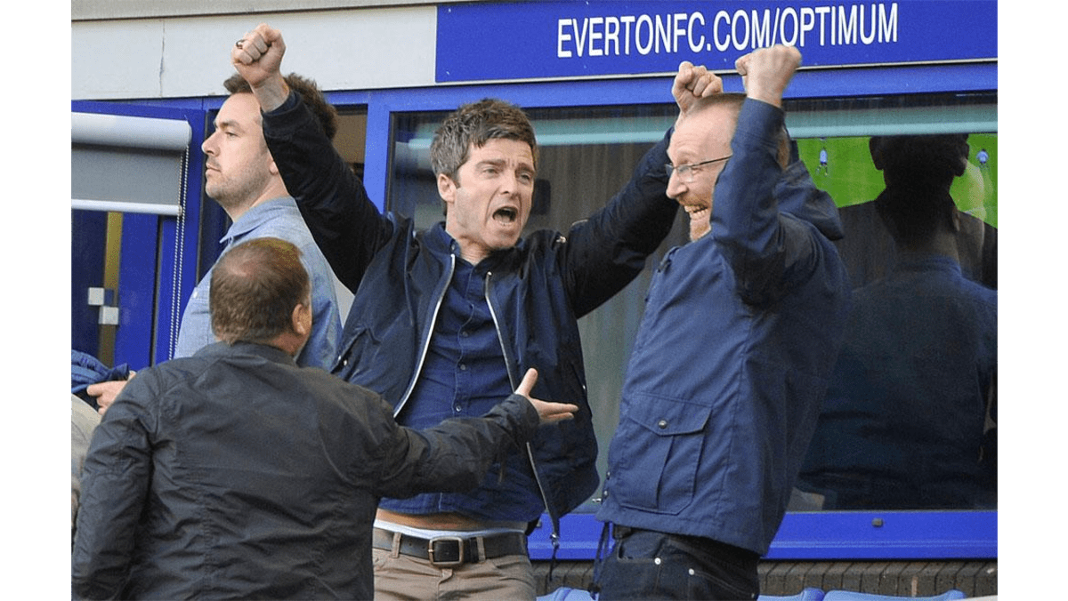 Noel Gallagher's first love was Manchester City 8days