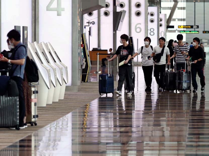 S’poreans advised to defer all travel abroad; all travellers arriving in Singapore to be issued 14-day stay-home notice