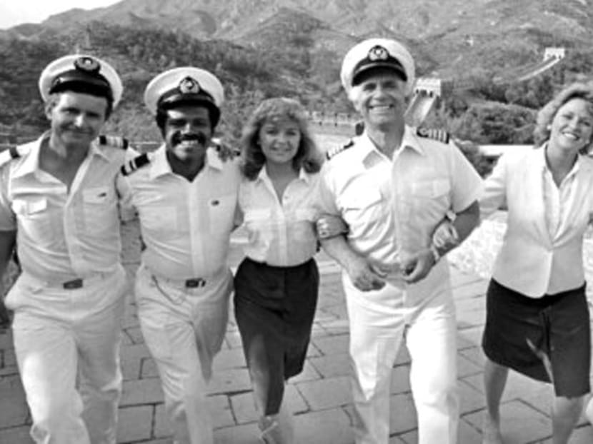 Veteran actor Gavin MacLeod of The Love Boat fame dies at 90 Veteran actor Gavin MacLeod of The Love Boat fame dies at 90