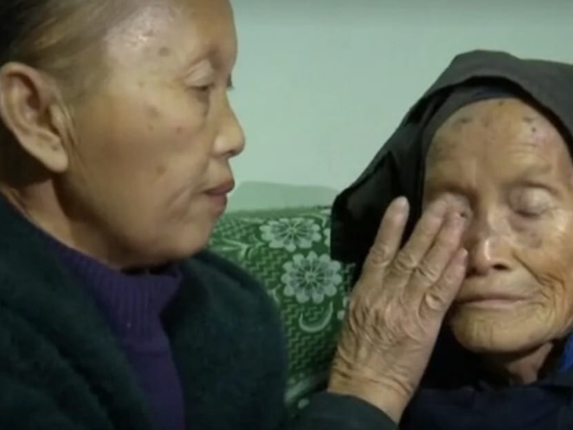 In October 2020, 40 years after being abducted, Dezliangz (left), a widow in Henan, central China, was reunited with her elderly parents 1,800km away in southwest China, thanks to the efforts of her own daughter and social media.
