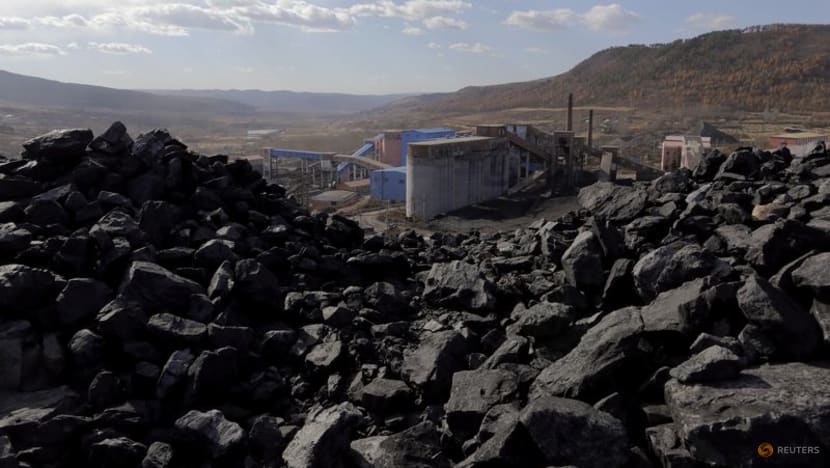 China coal output up 5.8% in Jan-Feb as new capacity comes online