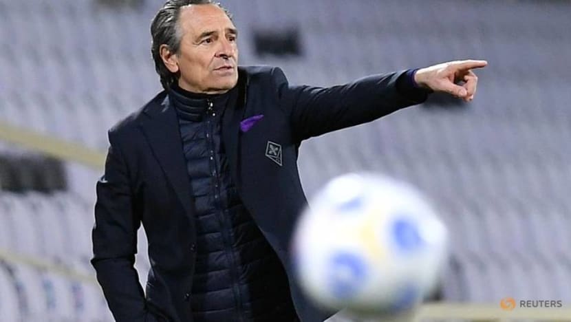 Soccer-Prandelli resigns as Fiorentina coach, hints at retirement Soccer-Prandelli resigns as Fiorentina coach, hints at retirement