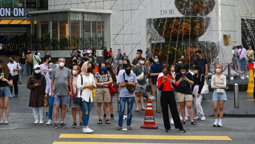 Spike in COVID-19 cases in Malaysia, experts say time to mask up again Spike in COVID-19 cases in Malaysia, experts say time to mask up again
