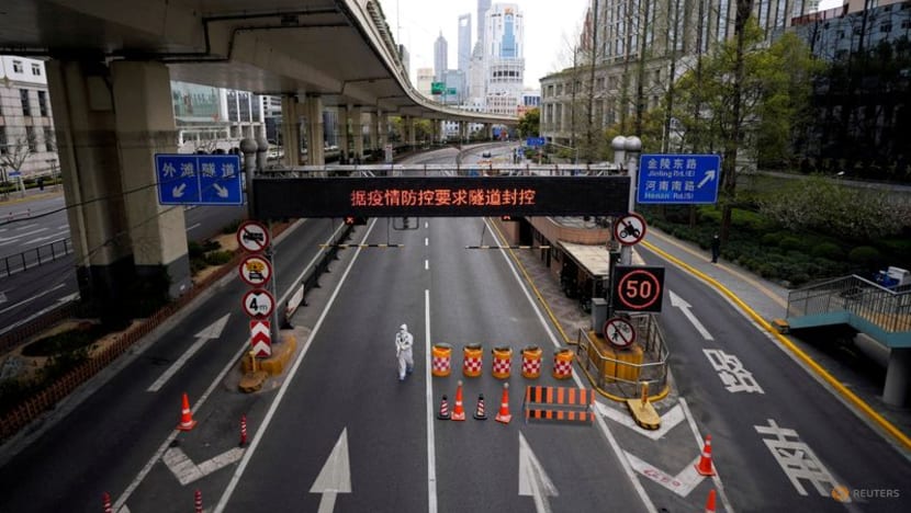 Chinese truckers left stranded for days at highway exit by hardline COVID-19 curbs Chinese truckers left stranded for days at highway exit by hardline COVID-19 curbs