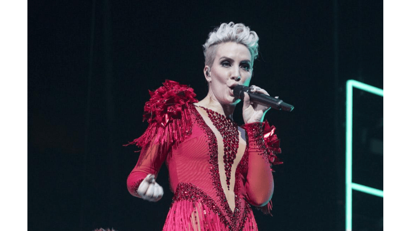 Claire Richards undergoes vocal physiotherapy before Steps tour