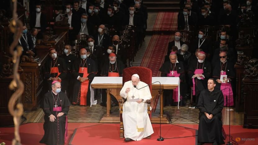 Pope Francis, in Slovakia, warns European countries against being self-centred Pope Francis, in Slovakia, warns European countries against being self-centred