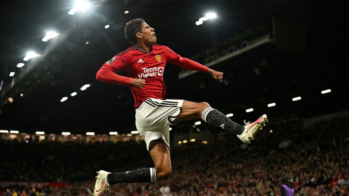 Late Varane header earns stuttering Man Utd 1-0 win over Wolves