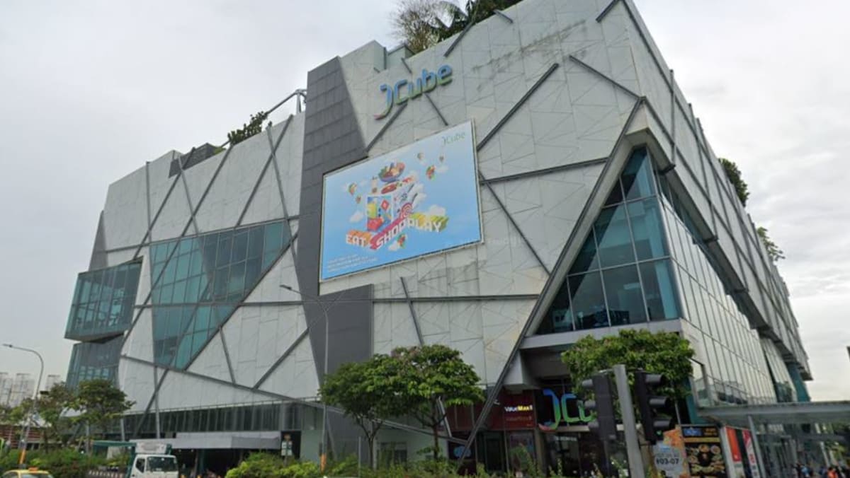 Jcube watch shop store