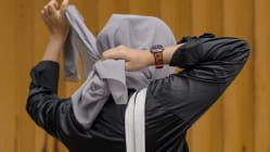 KOMENTAR: Lambang di sebalik hijab, tudung berjenama