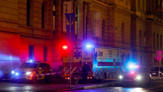 布拉格发生校园枪击案 至少14人亡25人伤