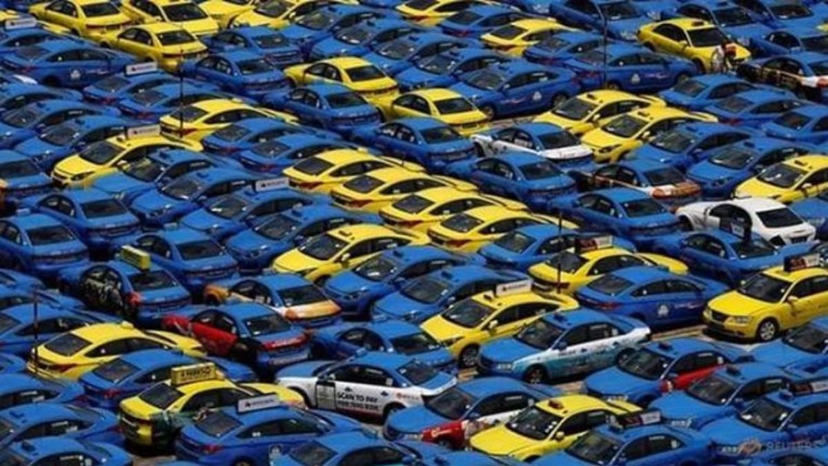 COVID19 Lembaga pengarah, pengurusan kanan ComfortDelgro Group potong