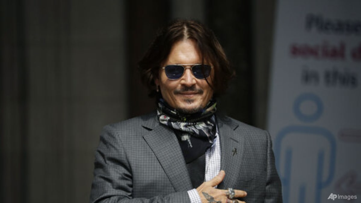 johnny-depp-says-hollywood-boycotting-him-after-his-legal-issues