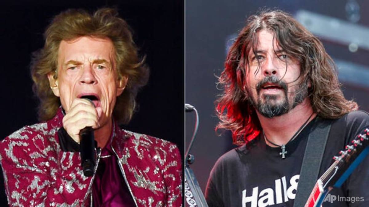 mick-jagger-and-dave-grohl-team-up-for-pandemic-anthem-called-eazy-sleazy