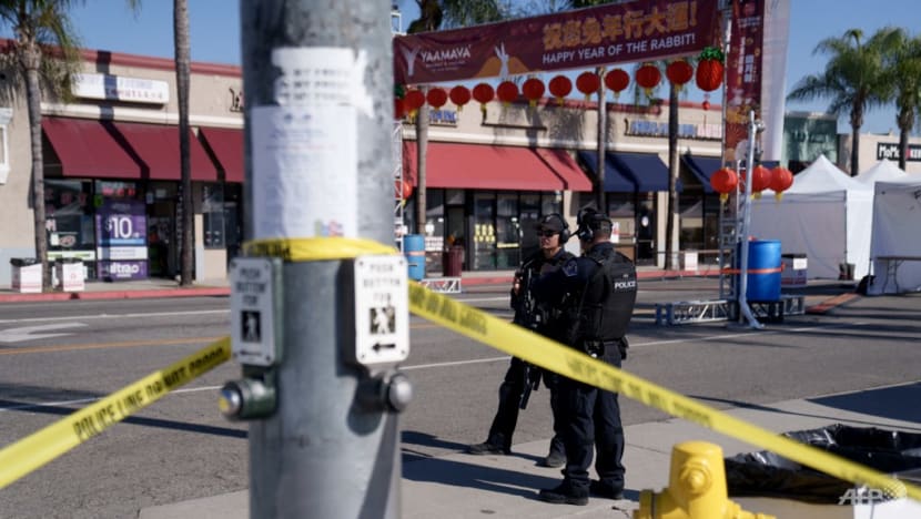 US police hunt gunman who killed 10 in Lunar New Year shooting near Los Angeles US police hunt gunman who killed 10 in Lunar New Year shooting near Los Angeles