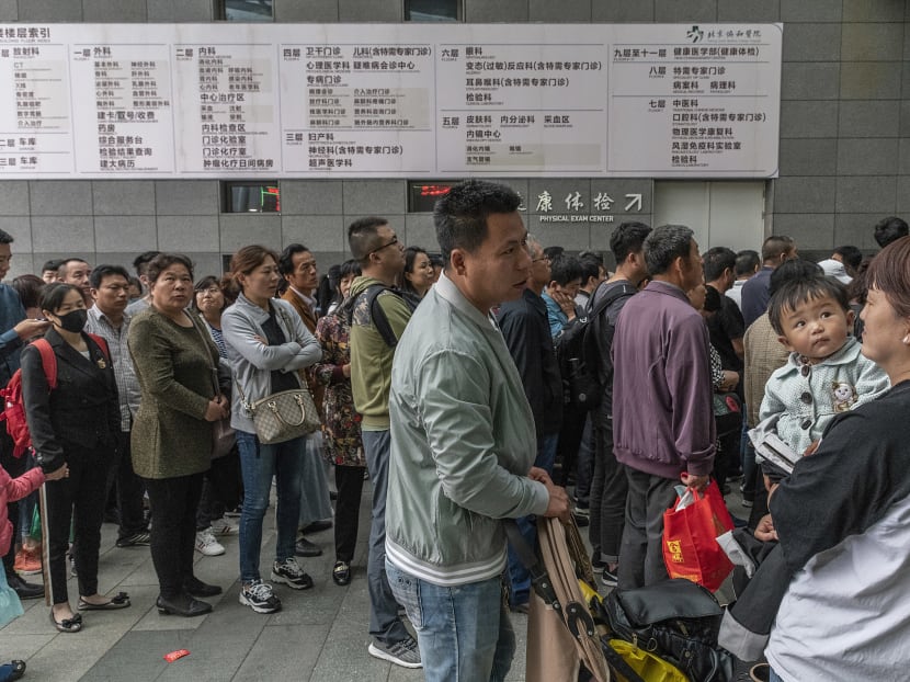 Lines before dawn, violence and ‘no trust’: China’s health care crisis Lines before dawn, violence and ‘no trust’: China’s health care crisis