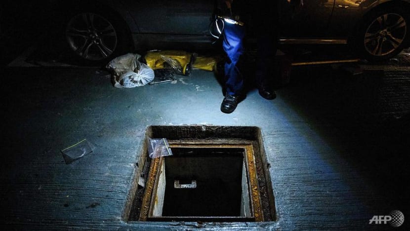 'Smelly' sewer escape bid by PolyU protesters ends in arrest 'Smelly' sewer escape bid by PolyU protesters ends in arrest
