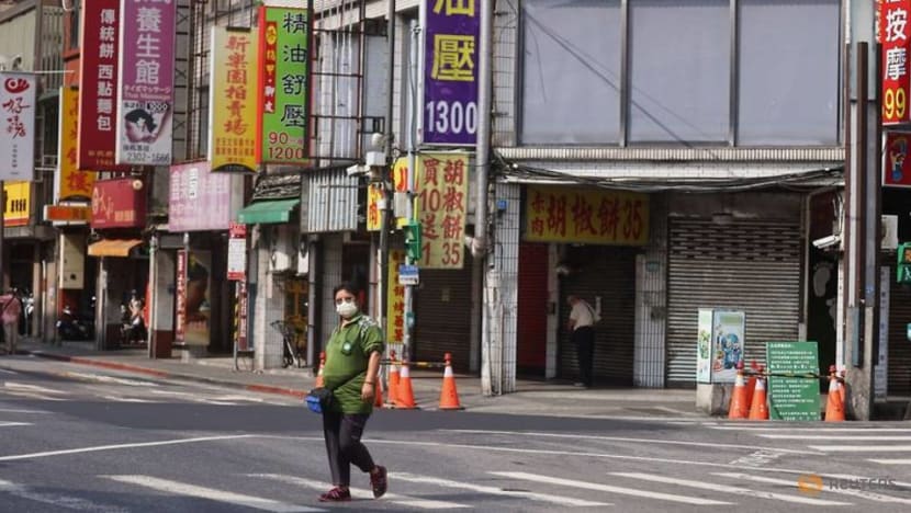 Taiwan raises COVID-19 alert level as 267 new cases reported Taiwan raises COVID-19 alert level as 267 new cases reported