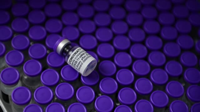 世卫吁暂停施打疫苗追加剂
