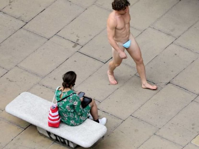 A PICTURE AND ITS STORY: Pictures of the Year A PICTURE AND ITS STORY: Pictures of the Year