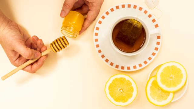 腹泻食疗：柠檬蜂蜜绿茶