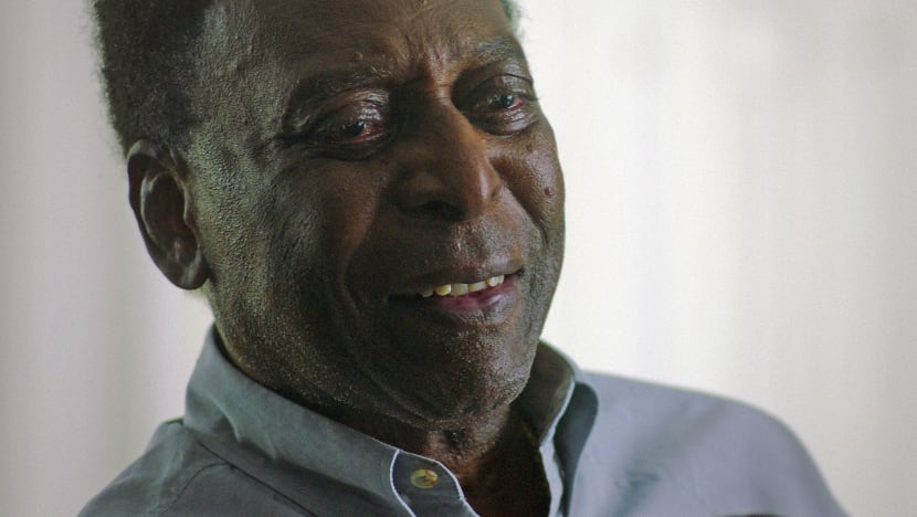Pele 'masih berjuang' melawan barah usus, kata anak perempuan legenda bola sepak Brazil Pele 'masih berjuang' melawan barah usus, kata anak perempuan legenda bola sepak Brazil