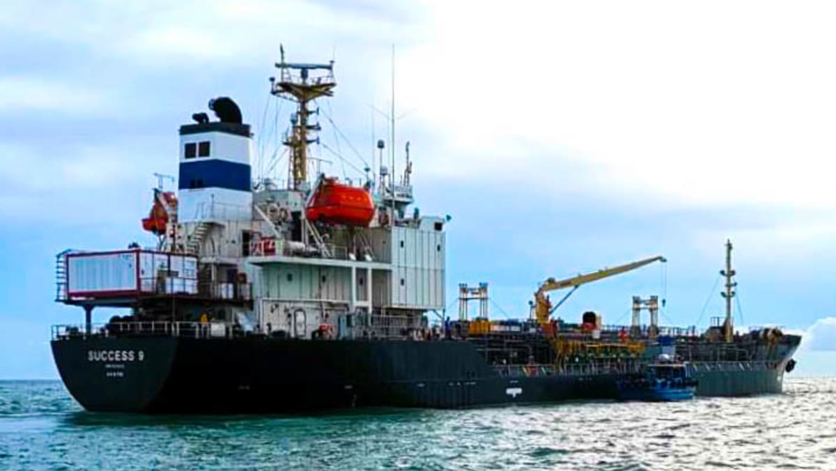 Kapal tanker Success 9 yang terdaftar di Singapura hilang terletak di dekat Pantai Gading;  kru aman