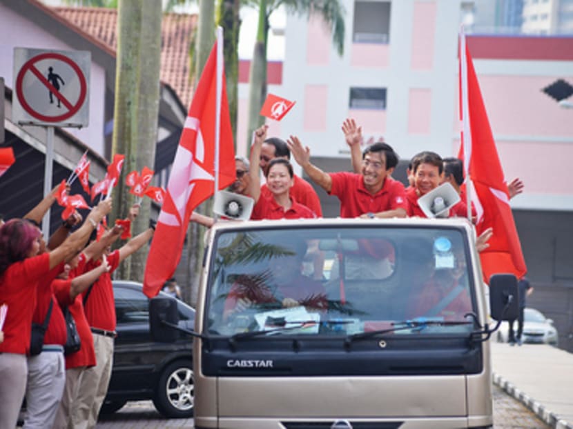 Dr Chee Soon Juan’s thank-you parade around the constituency yesterday lasted about an hour. Photo: Robin Choo