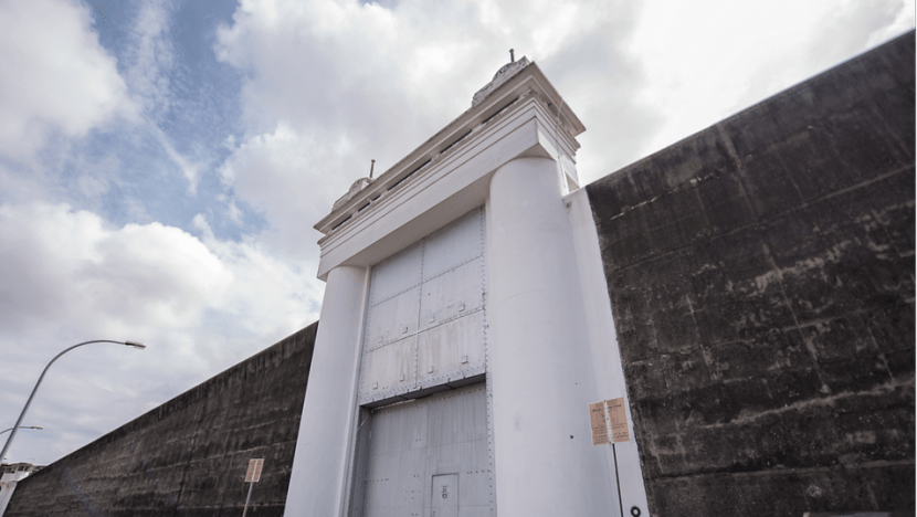 changi-prison-entrance-gate---2516342.png
