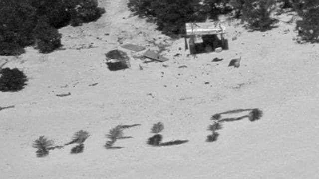 被困太平洋孤岛一周 三名水手用棕榈叶拼写“H-E-L-P”被救
