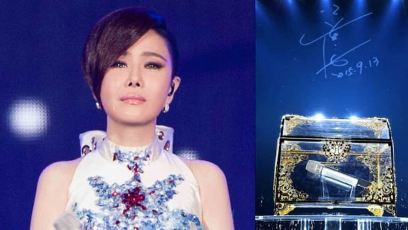 Jody Chiang cries at farewell concert