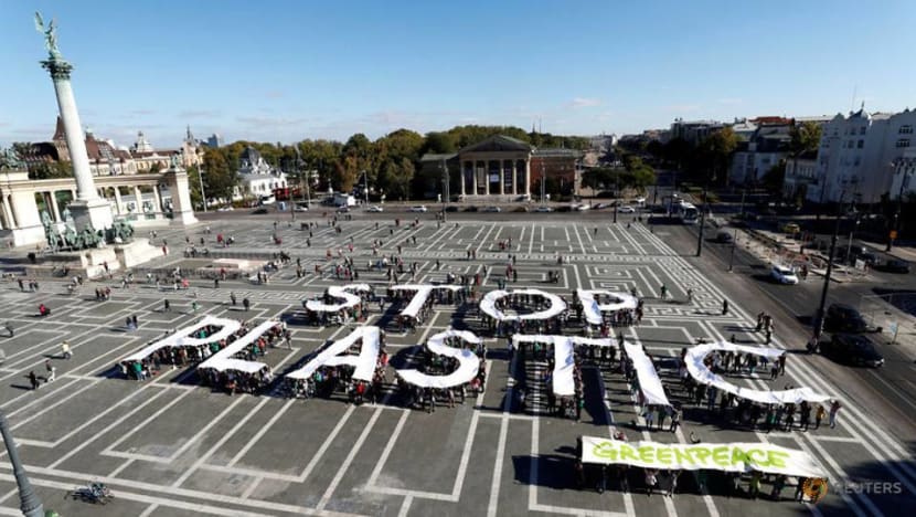 Commentary: Why stop at straws and bags? Let's move away from single-use plastics Commentary: Why stop at straws and bags? Let's move away from single-use plastics