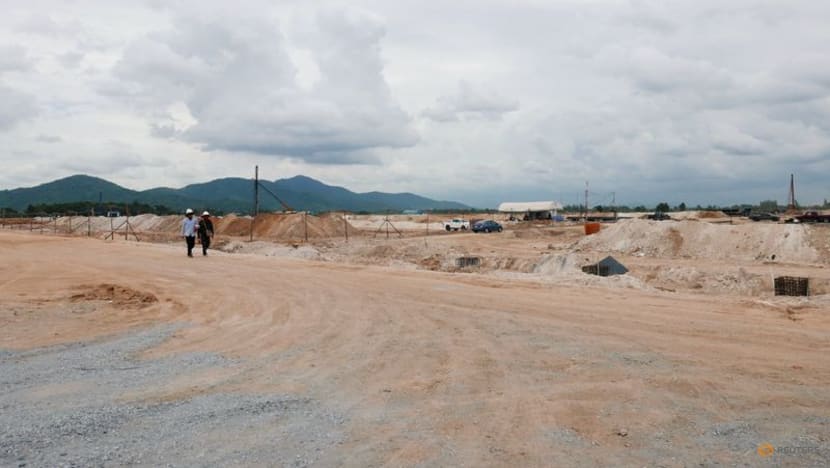 Thailand agrees $9.6 billion investment in industrial east over 5 years Thailand agrees $9.6 billion investment in industrial east over 5 years