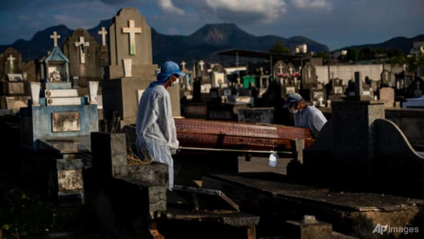 Global COVID-19 deaths hit 4 million amid rush to vaccinate Global COVID-19 deaths hit 4 million amid rush to vaccinate