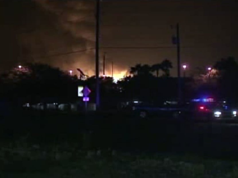 Explosions rock Florida gas plant