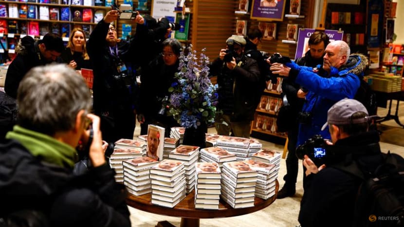 Prince Harry's memoir hits shelves after days of controversy Prince Harry's memoir hits shelves after days of controversy