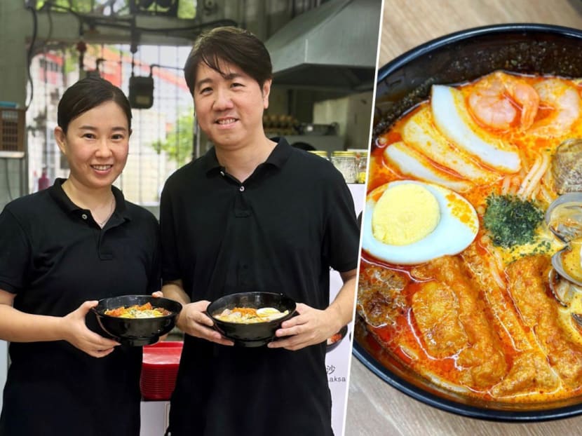 Vegetable Supplier Opens Hawker Stall Serving Tasty Laksa With Scallops & Lala 