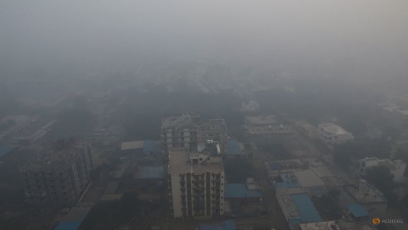 Diwali celebrations leave Delhi wheezing in dangerously unhealthy air Diwali celebrations leave Delhi wheezing in dangerously unhealthy air