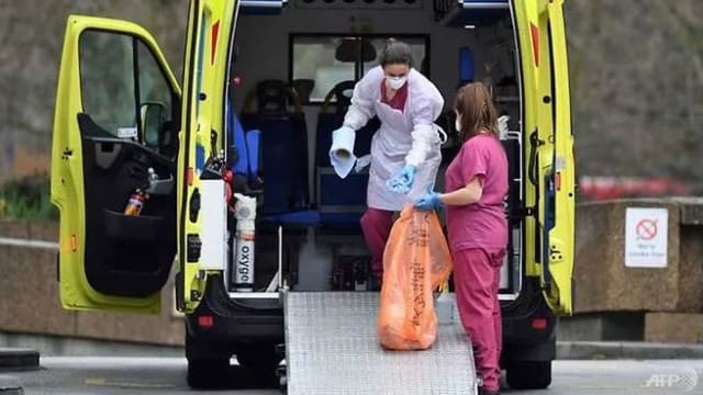 英国强制医护人员接种2019冠状病毒疫苗