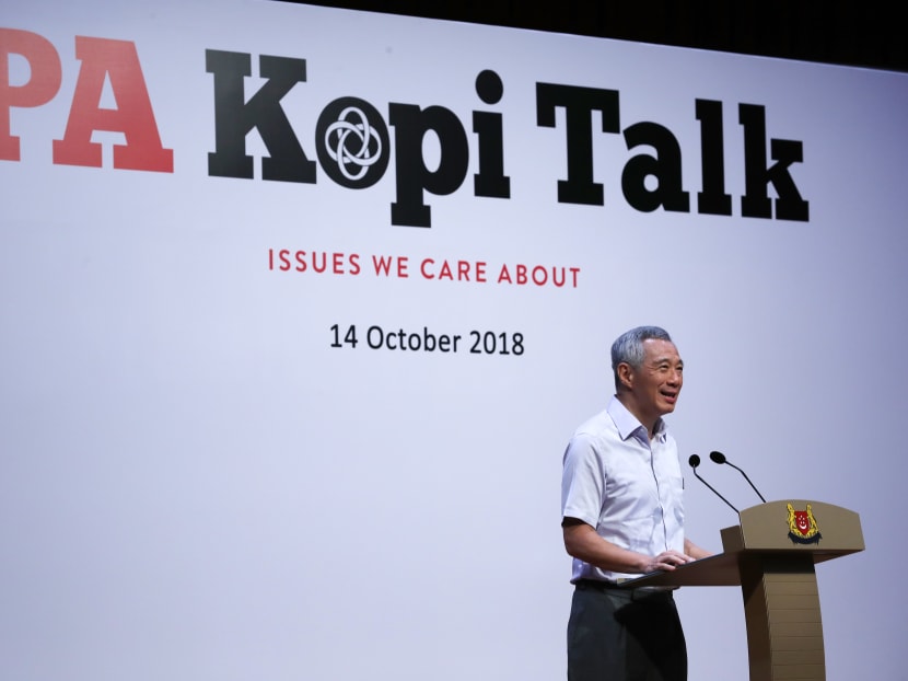 Prime Minister Lee Hsien Loong delivering his opening remarks at the PA Kopi Talk held at the Ci Yuan Community Club.