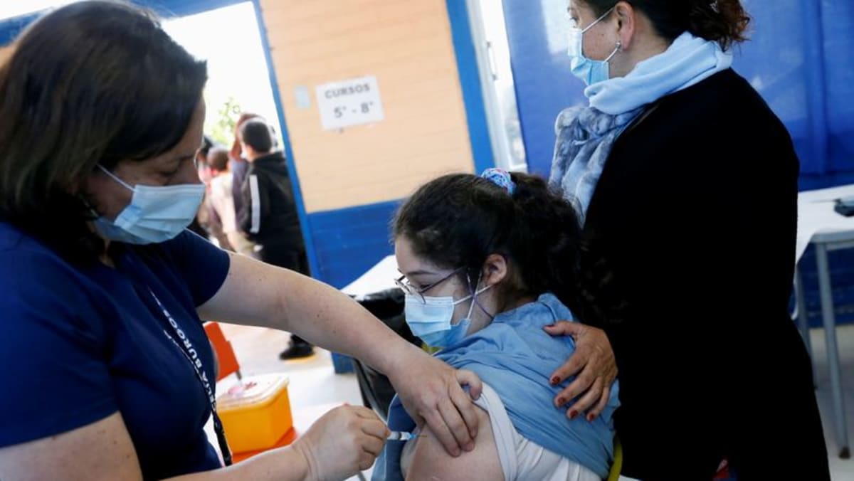 Chile to lift state of emergency as vaccines beat back COVID-19 infections