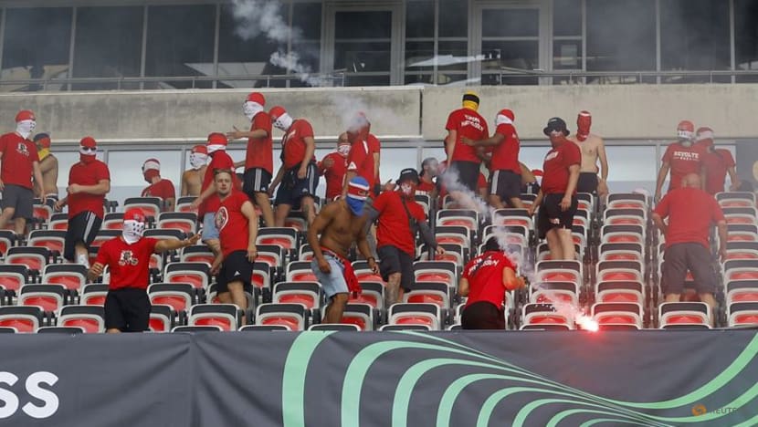 Nice v Cologne kicks off late, person critically injured after crowd trouble