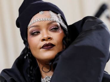 Rihanna to perform at Super Bowl halftime show in February