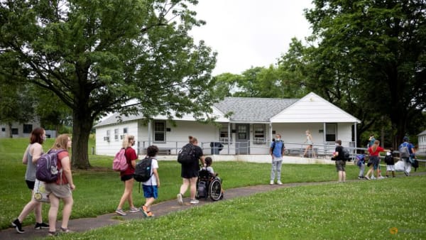 US parents facing higher costs, more competition as they try to get their kids into popular summer camps - Vimarsana News