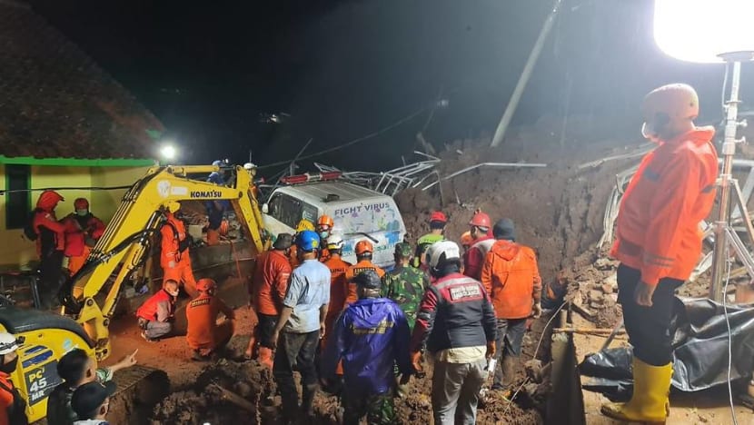 Landslides in Indonesia leave at least 11 dead, 18 injured Landslides in Indonesia leave at least 11 dead, 18 injured